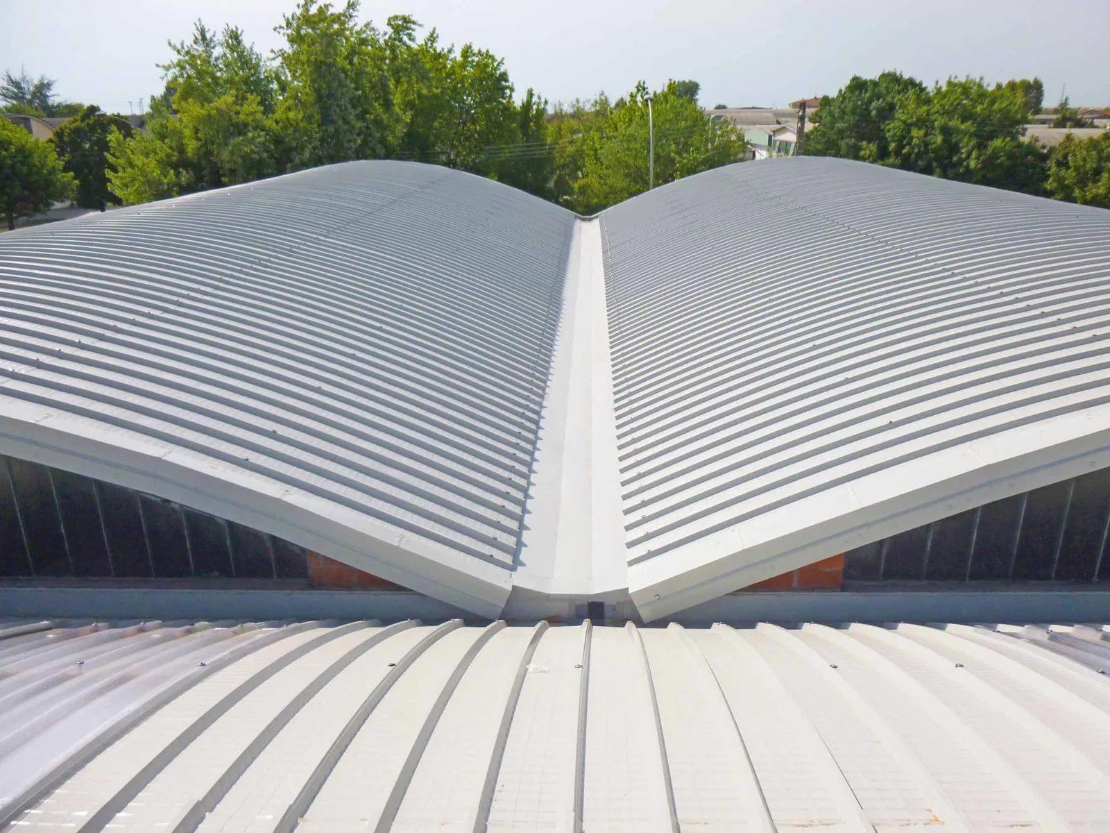 Roof insulation and cover board on a commercial roof